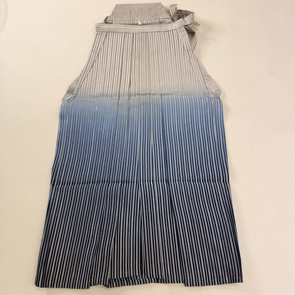 袴 行灯袴 L size 男袴 紐下丈88cm 男性用袴 成人式袴 銀 青 中古 5474