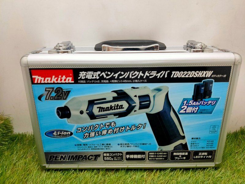 ☆マキタ 充電式ペンインパクトドライバ 白 バッテリー×2・充電器付 TD022DSHXW　動作確認済み