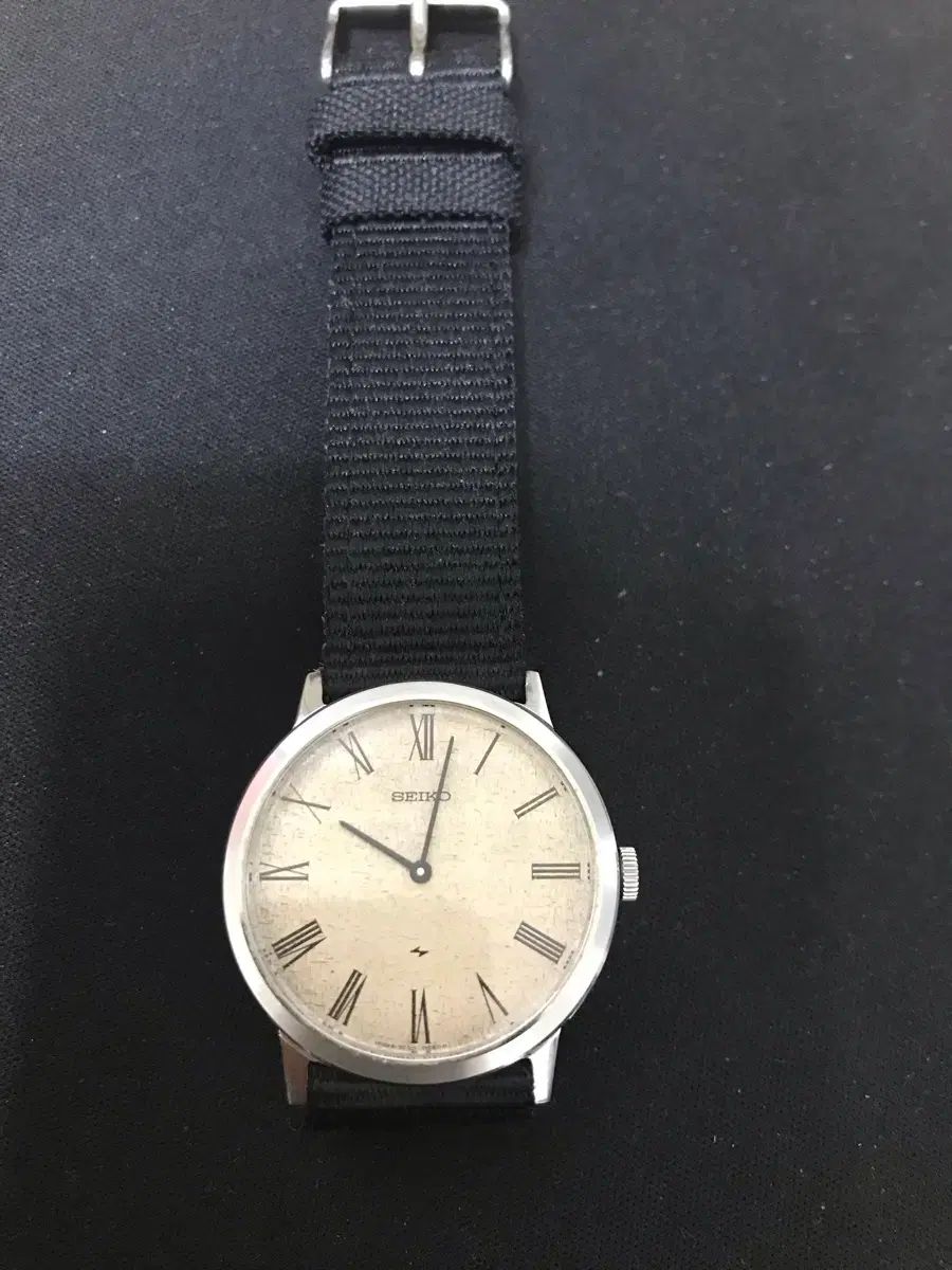 SEIKO ヴィンテージ 手巻き時計 ブラック NATOバンド