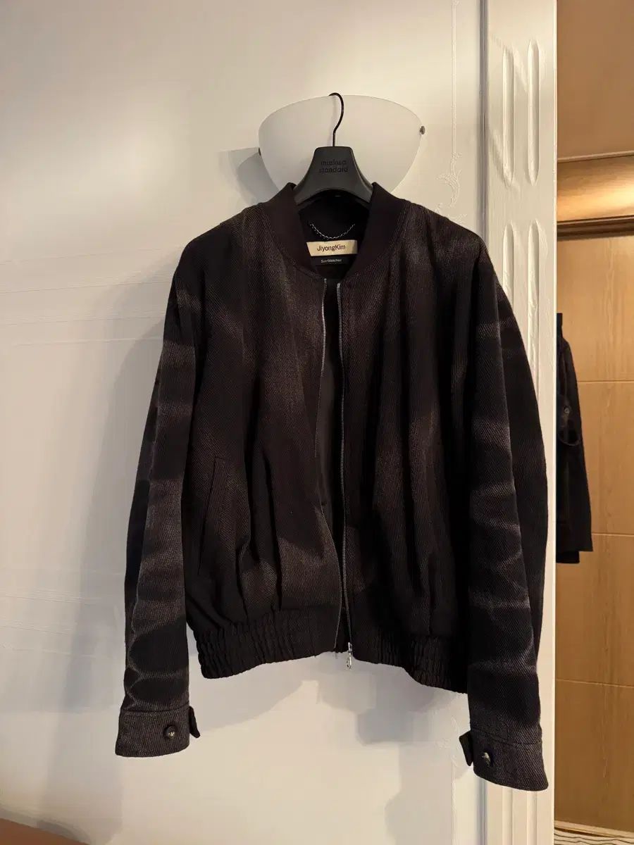 ジヨンキム 25AW サンBLEACH（ブリーチ） ブルゾン ブラック 81,774円