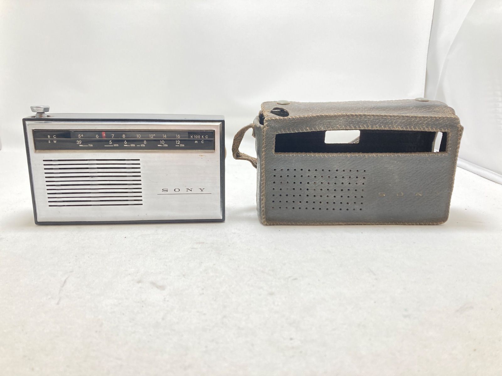 ¶ SONY ソニー TR-729 ラジオ ケース付き