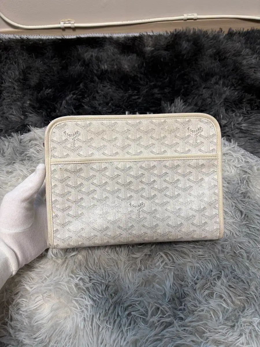 Maison Goyard 쥬방스 クラッチバッグMM 白 47,757円