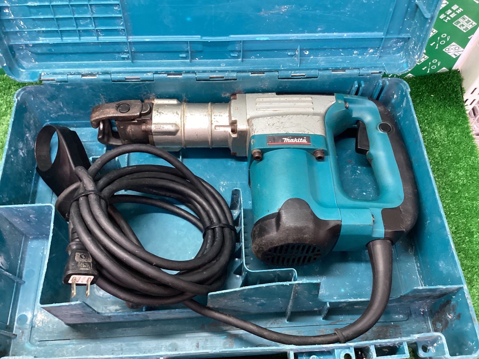 makita(マキタ) 17㎜電動ハンマ (六角シャンク) HM0830 / IT28W2F8FD5K