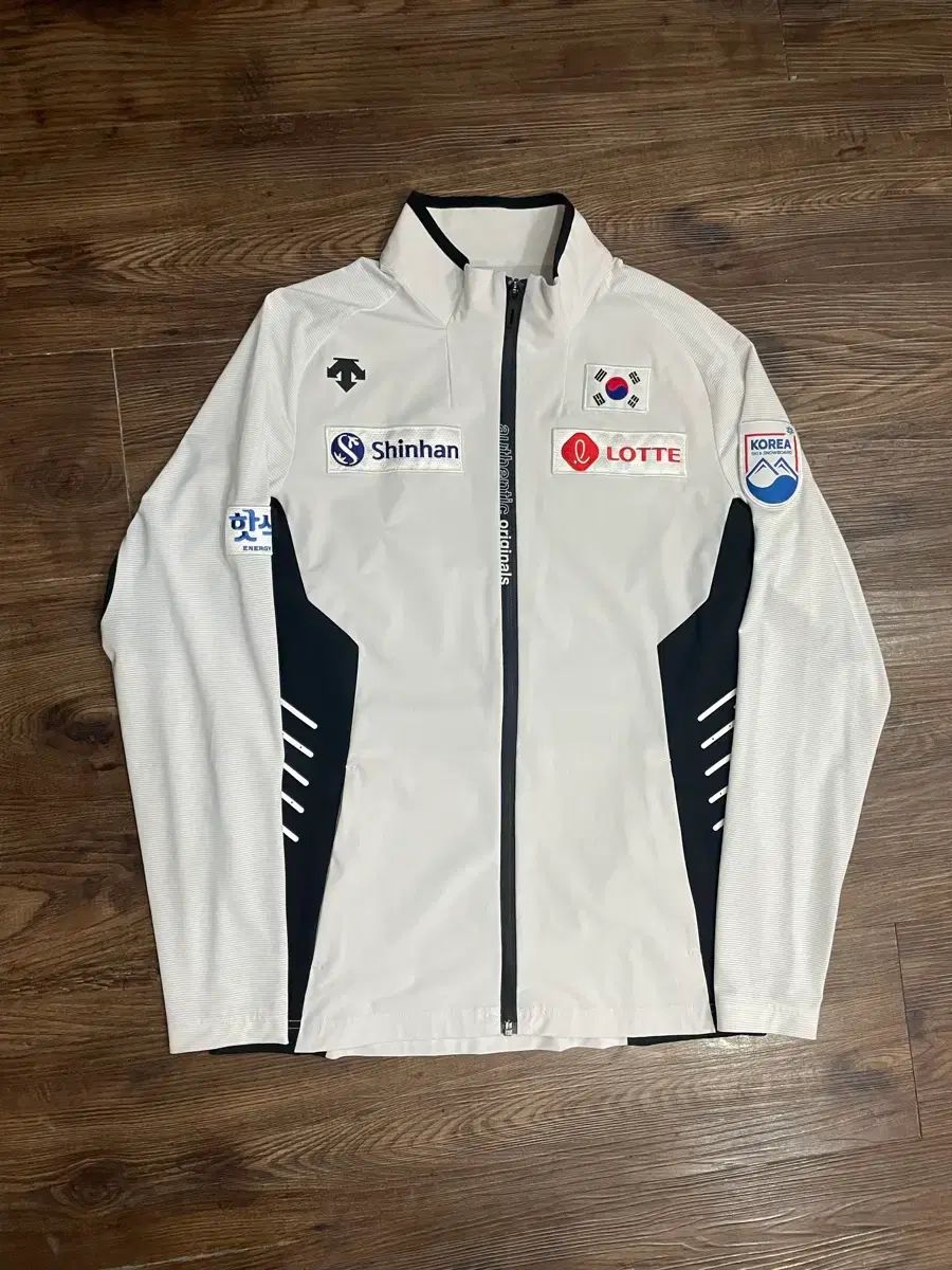 DESCENTE 韓国国家代表 国代表 支給品 トレーナー ジャージ ジャケット