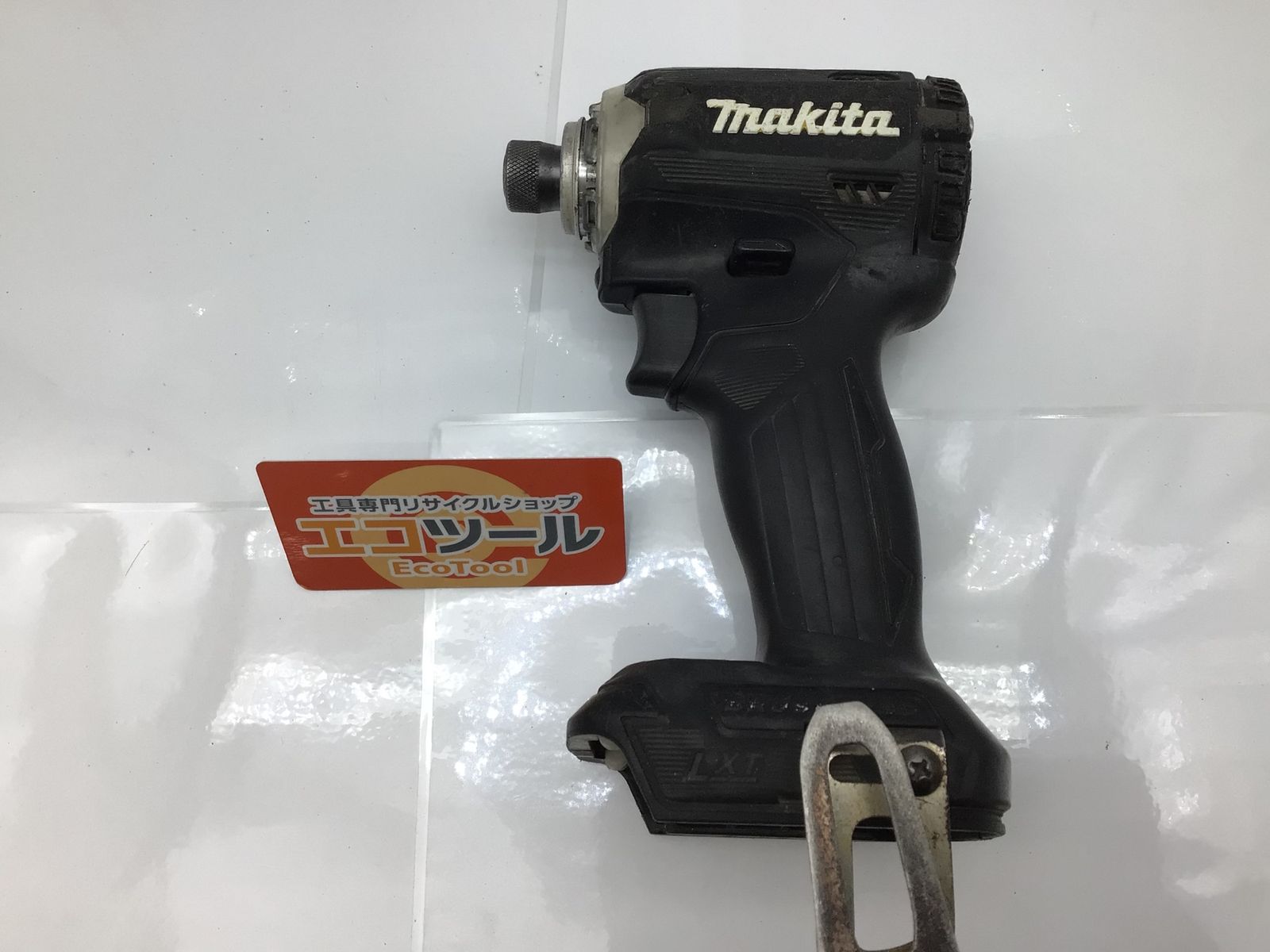 【中古品】Makita/マキタ TD161DZB ☆ 14.4v充電式インパクトドライバ(黒) 本体のみ [IT_6GNR8][知立][M04]