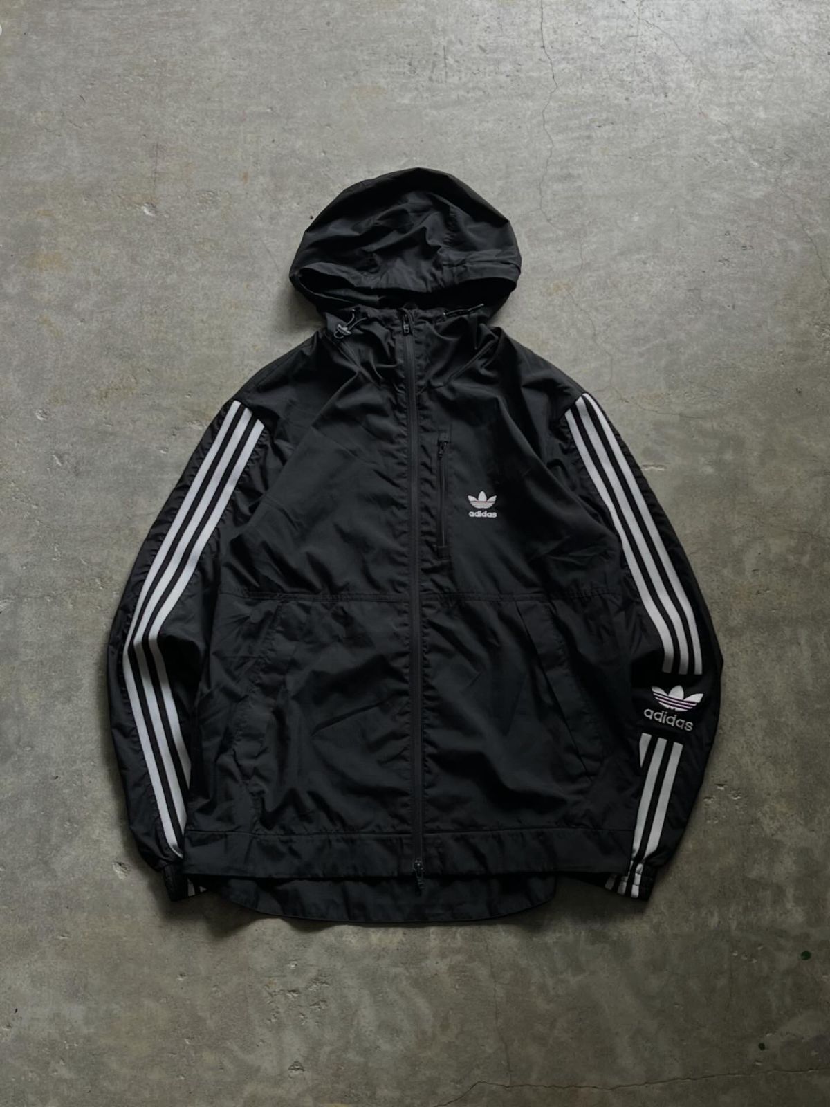 adidas originals ナイロンジャケット フーディー ブラック M