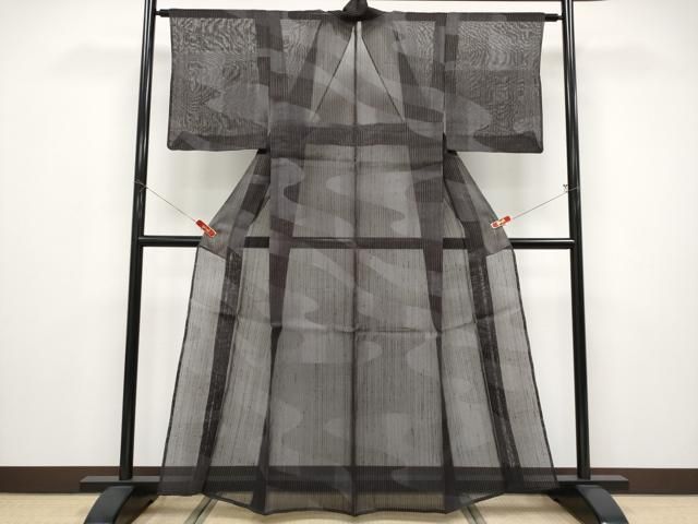 平和屋着物＊夏物　生紬　流水文　黒地　正絹　逸品　CABF2610tx