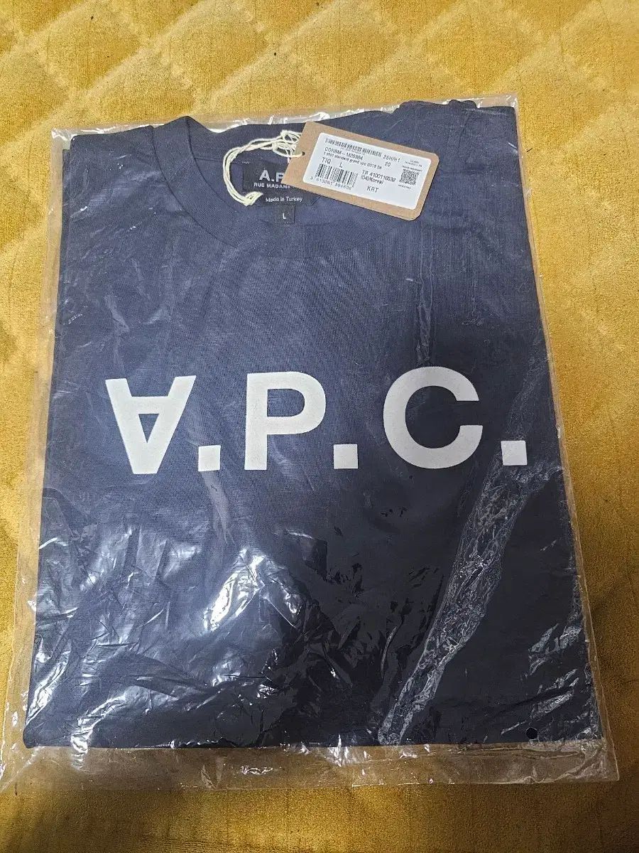 A P C ロゴ Tシャツ ネイビー L
