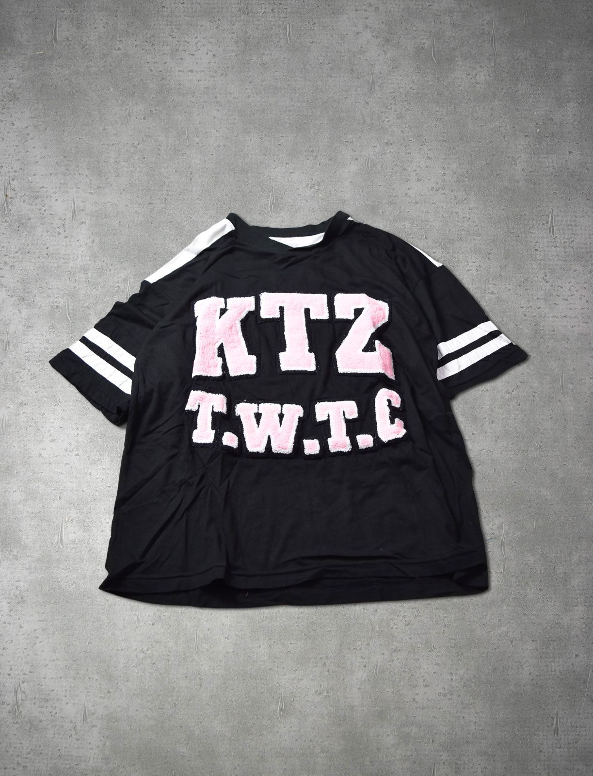 KTZ Vネック パイル ロゴ デザイン Tシャツ 3-1-6