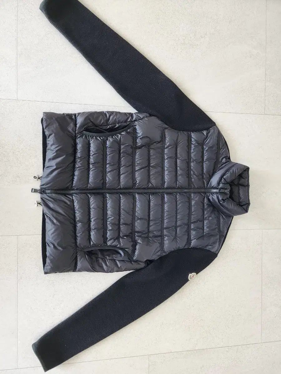 MONCLER モンクレール ブラック ダウン ニット カーディガン