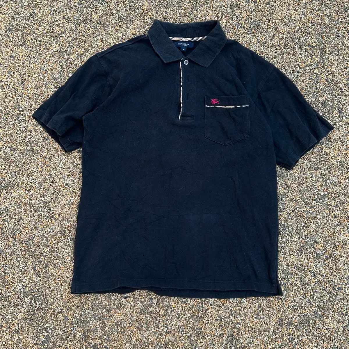 バーバリー (Burberry) ブラック カラーTシャツ