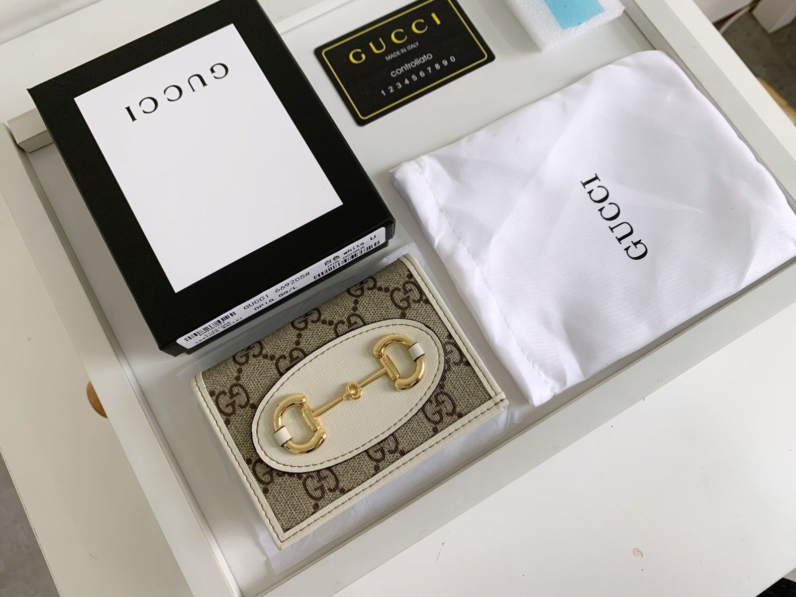 送料込☆ 極美品 GUCCI グッチ 折り財布 小銭入れ