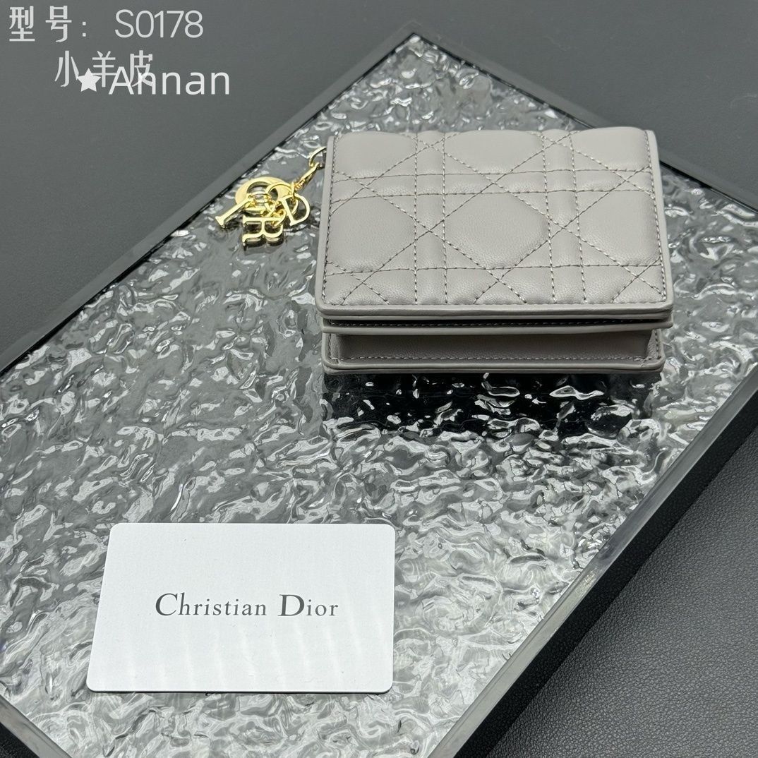 状態良 期間限定☆ Christian Dior クリスチャンディオール 折り財布 小銭入れ