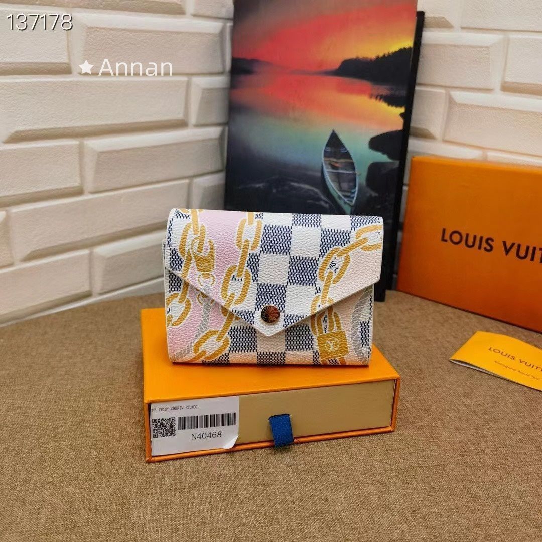 未使用☆ 新品 LOUIS VUITTON 折り財布 ルイヴィトン 折り財布 小銭入れ