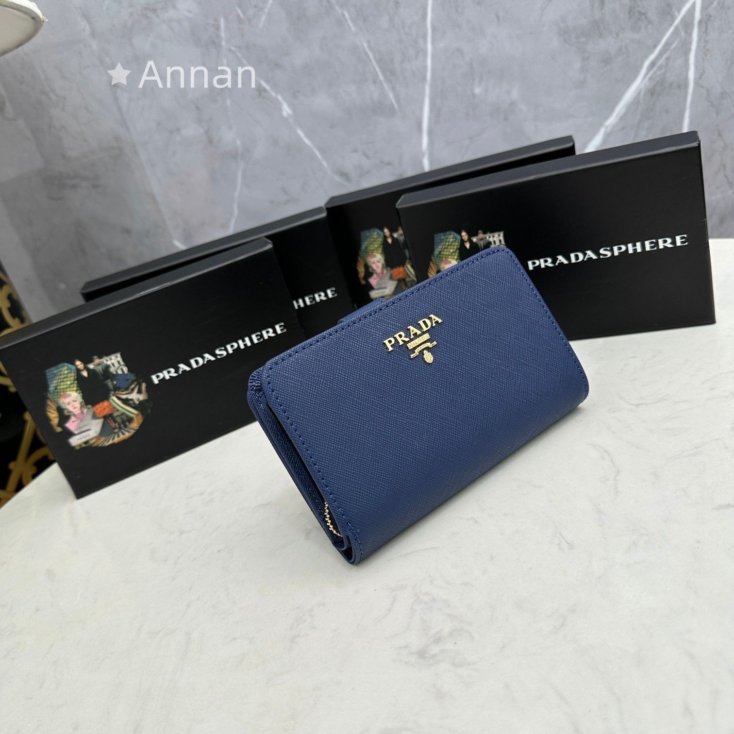 希少品】綺麗 PRADA プラダ 折り財布 小銭入れ - メルカリ