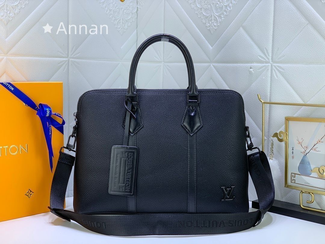 美品 LOUIS VUITTON ルイヴィトンメンズ ビジネスバッグ LV アエログラム テイクオフ?ブリーフケース M59159 ノワール グレインカーフ