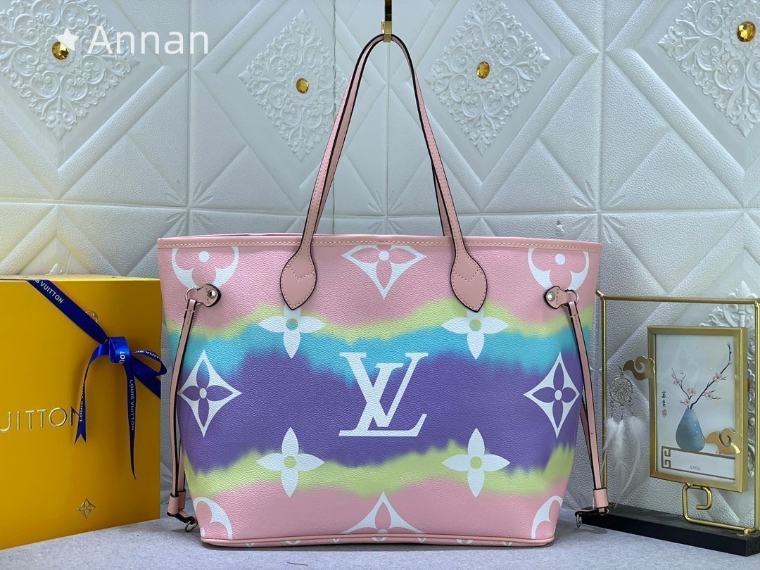ルイヴィトン LOUIS VUITTON トートバッグ LVエスカル ネヴァーフル MM ブルー