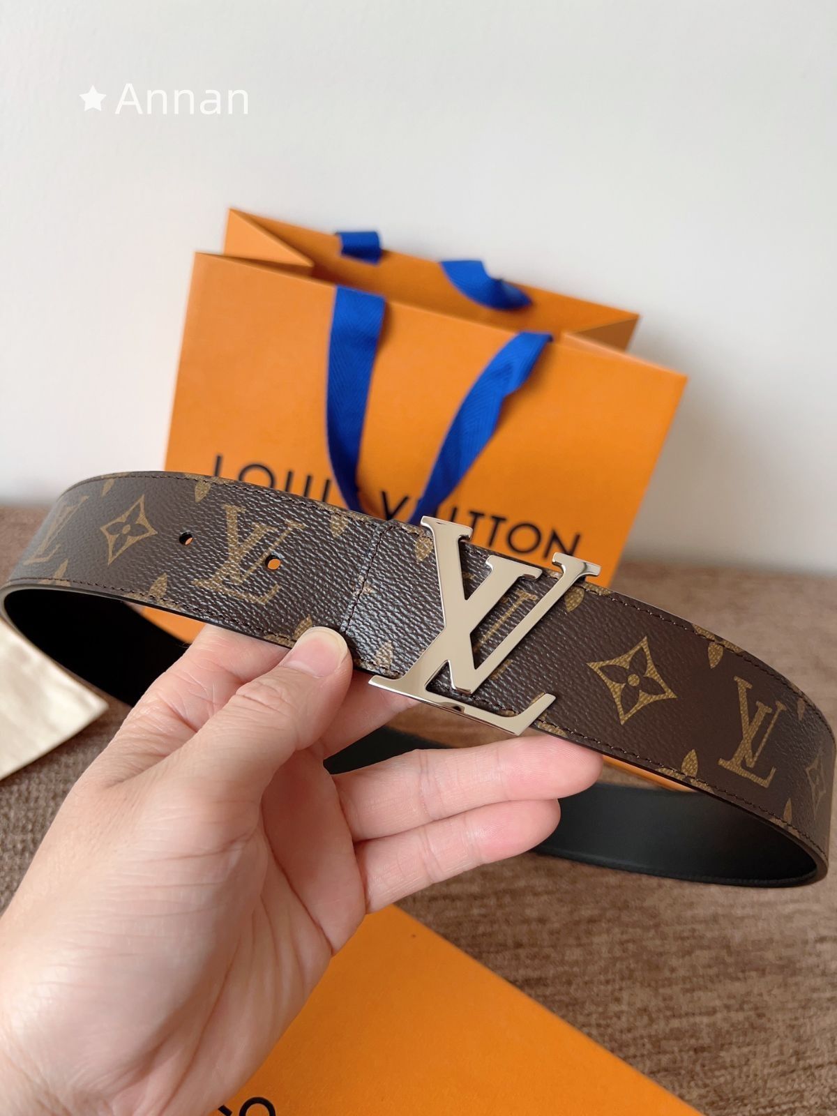 極上美品 LOUIS VUITTON ルイヴィトン メンズ ベルト 本革
