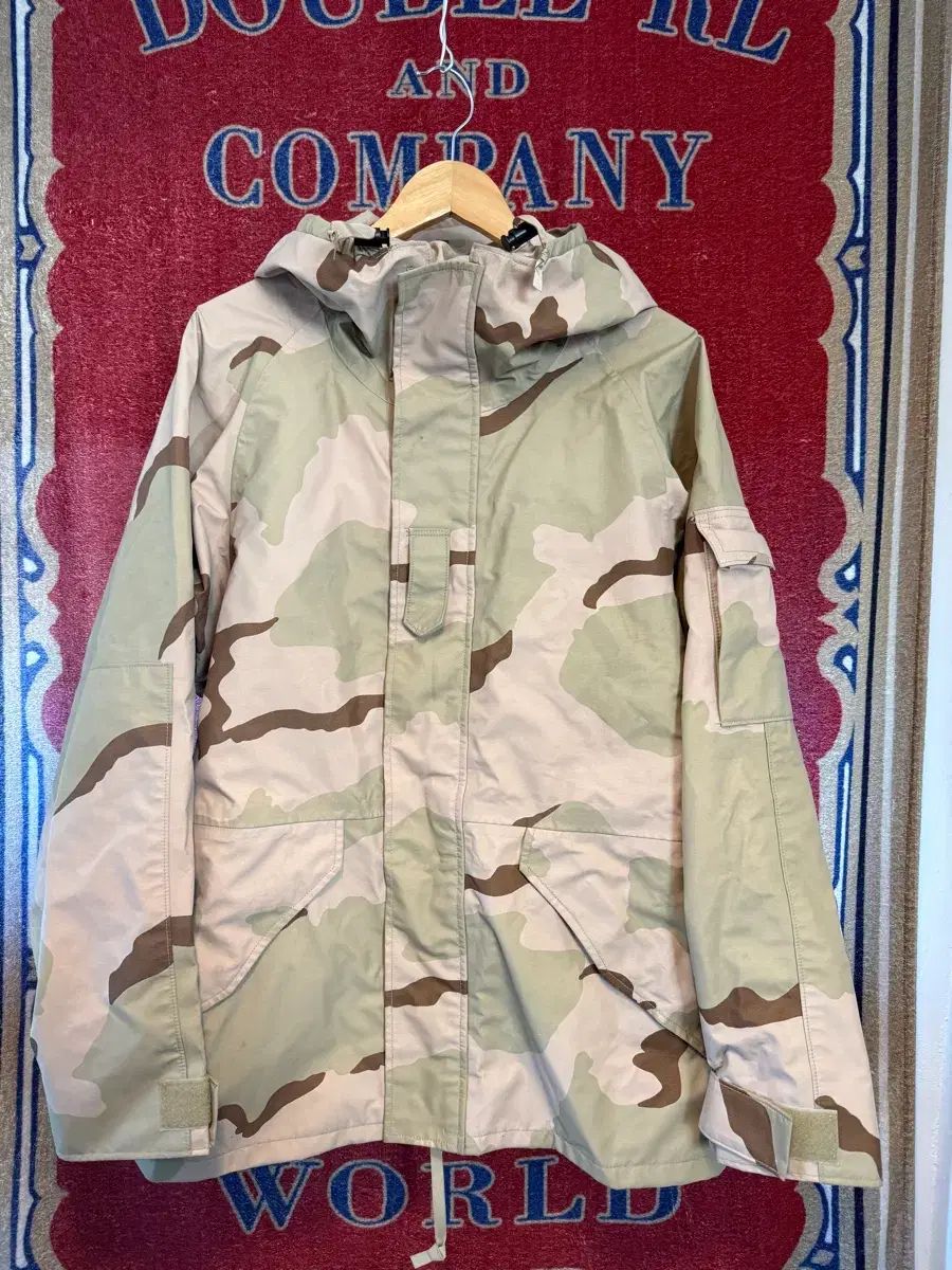 US ARMY ECWCS JACKET M/R