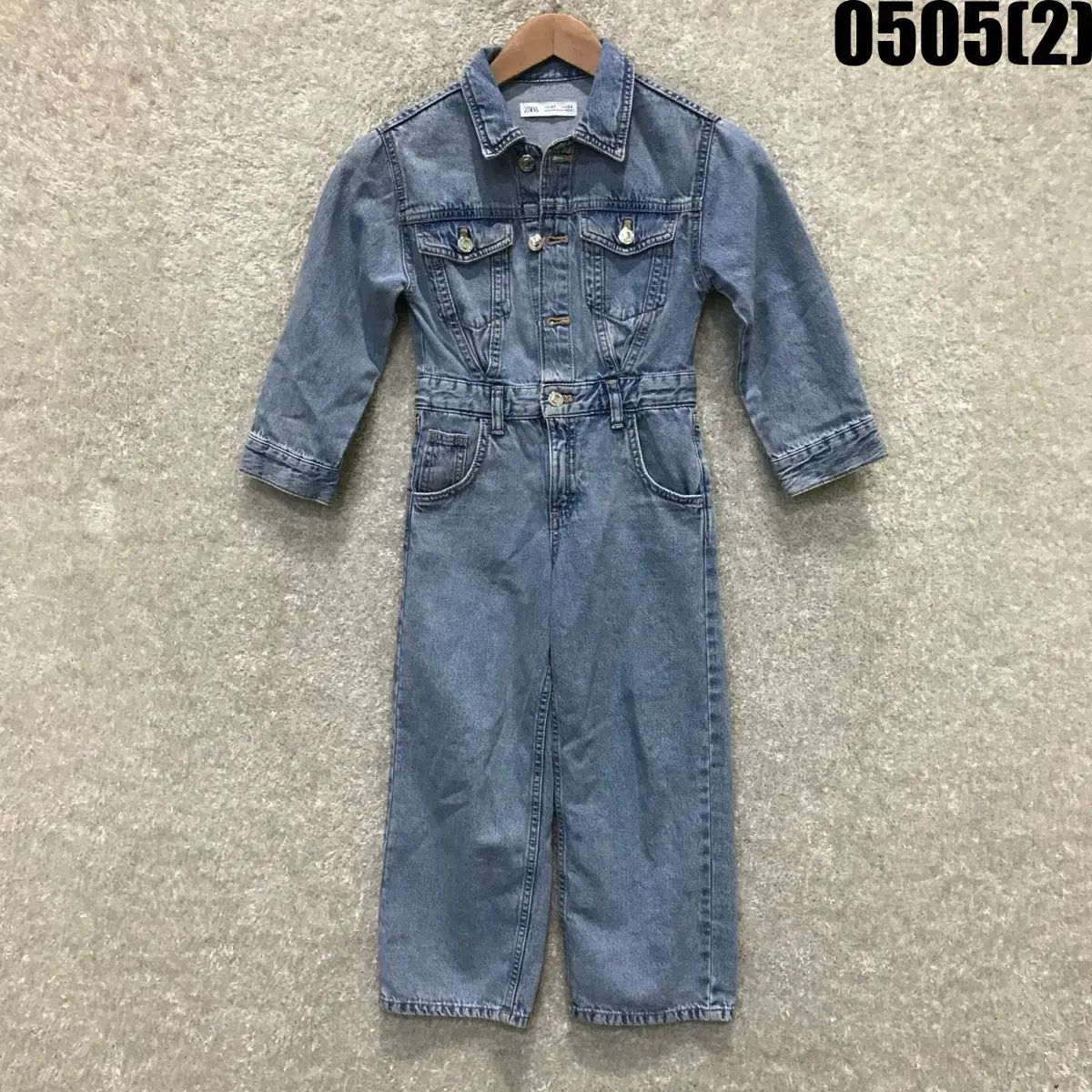 ザラキッズジーンズ 122 サイズ ZARA - キッズ サイズ7 122㎝ 122サイズ〜134サイズ ザラキッズジーンズ 122 サイズ ZARA - キッズ サイズ7 122㎝ 122サイズ〜134サイズ