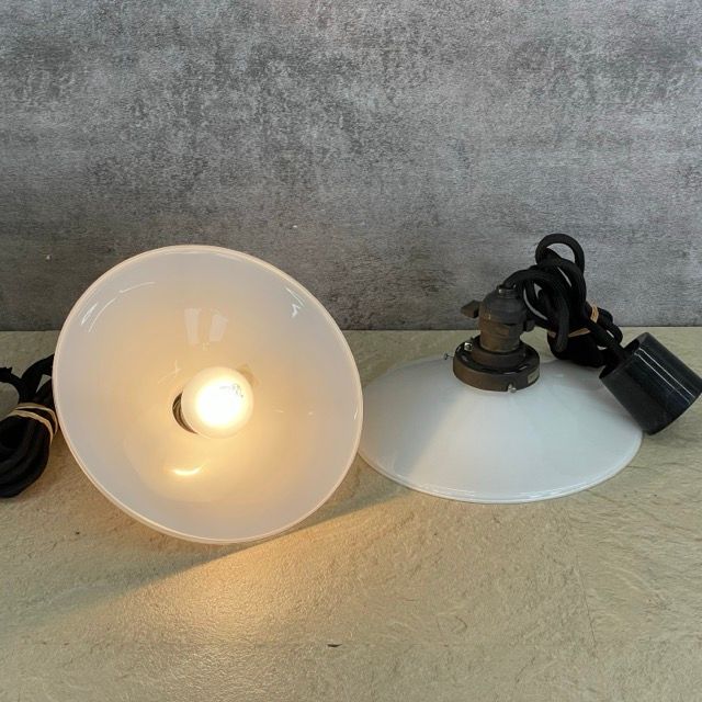 ペンダントライト 【中古】動作保証 LAMP HOUSE ガラスシェード 乳白色 ナショナル レトロモダン 天井照明 インテリア / 516781 有