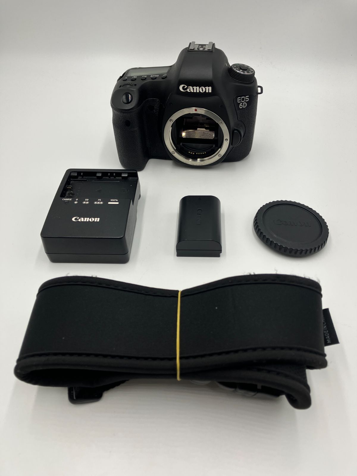 【動作確認済】Canon EOS 6D ボディ 27,950円