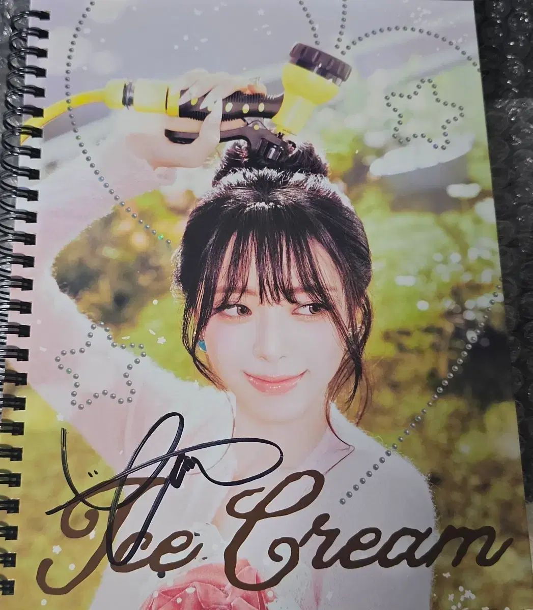 ITZY 있지 ユナ(YUNA) アイスクリーム サイン入り 非売品
