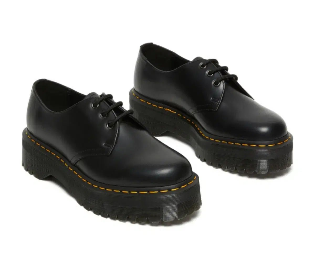 DR. MARTENS ドクターマーチン クアッド ポリシード スムース 230(235-240)