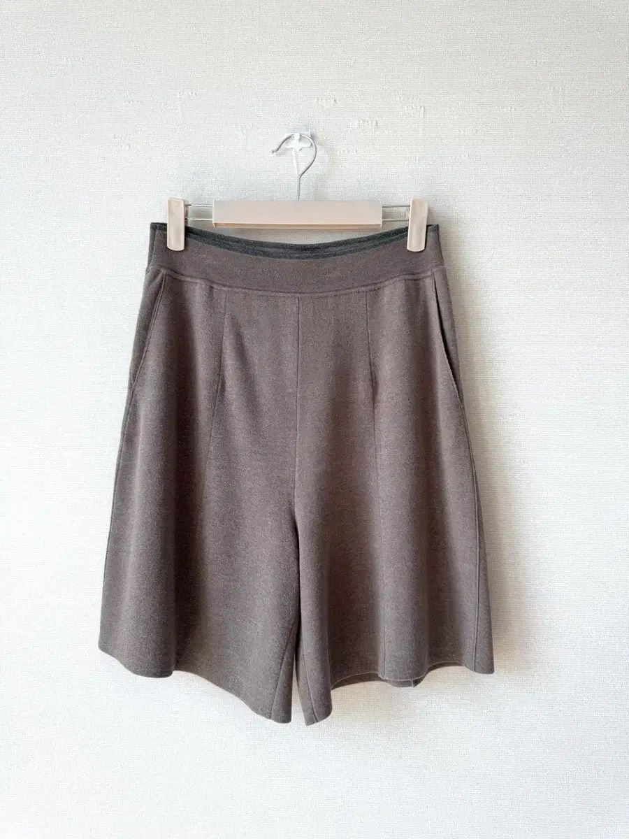 (50万 購入) The HANDSOME the CASHMERE シルク ブレンド ニット 7分丈 パンツ 64-9 6,332円