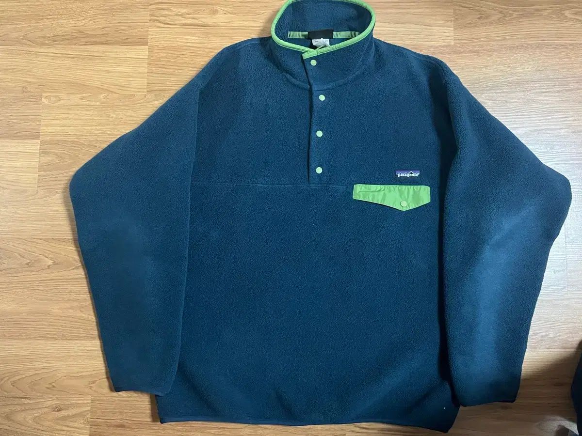(L) patagonia Synchilla（シンチラ） ネイビー グリーン