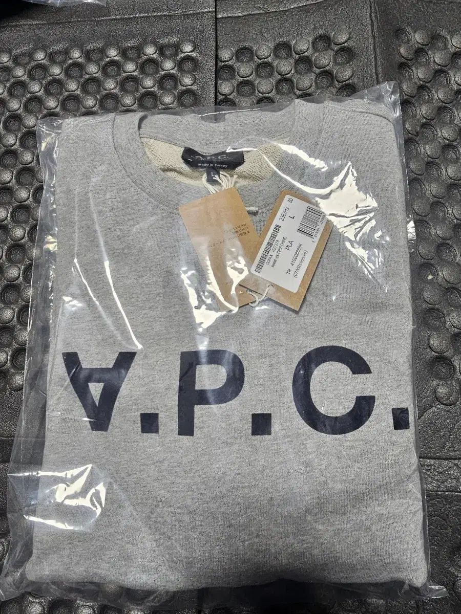 A P C V P C スウェット Lサイズ グレー