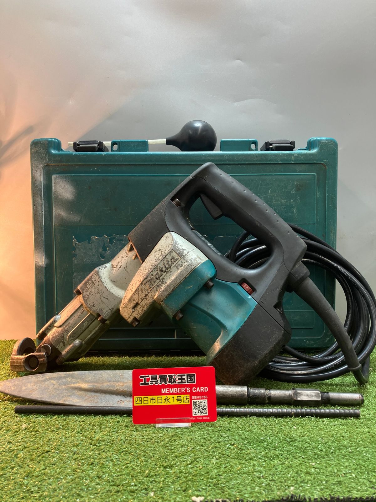 【中古品】【0936】makita(マキタ) 40㎜ハンマドリル(六角シャンク) HR4030C　IT6V4BBRVIOS