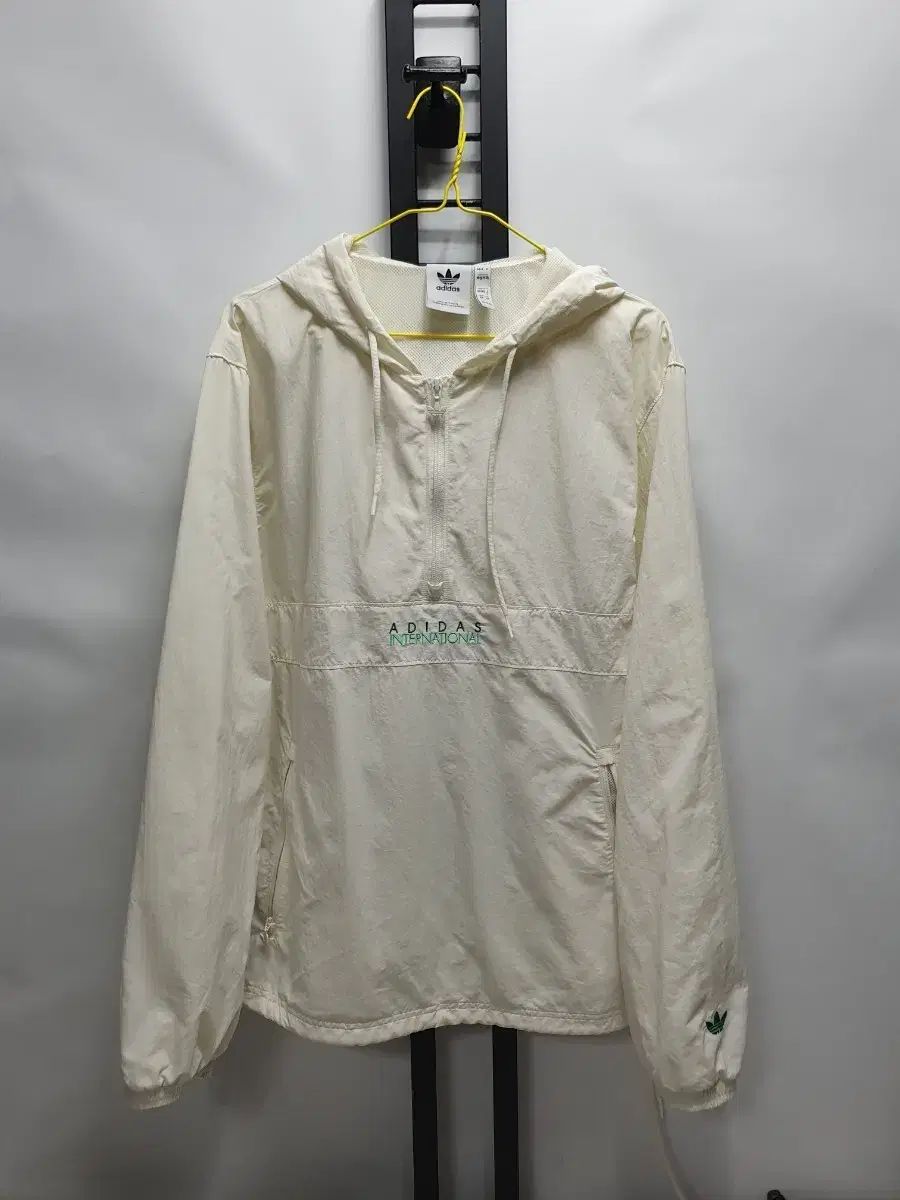 アディダス Anorak(アノラック) ウィンドブレーカー ウーブン ジャケット アイボリー L