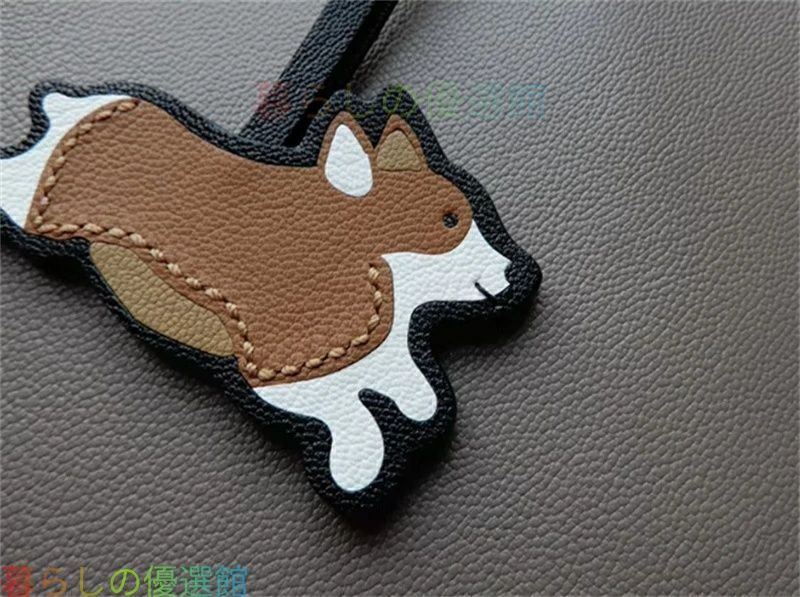 人気ギフト 犬モチーフ バッグチャーム キーホルダー 本革 レザー ハンドメイド 手作り ストラップ 可愛い アニマルチャーム プレゼント 記念日 お祝いギフト 誕生日 レディース メンズ SGP225 人気ギフト 犬モチーフ バッグチャーム キーホルダー 本革 レザー ハンドメイド 手作り ストラップ 可愛い アニマルチャーム プレゼント 記念日 お祝いギフト 誕生日 レディース メンズ SGP225