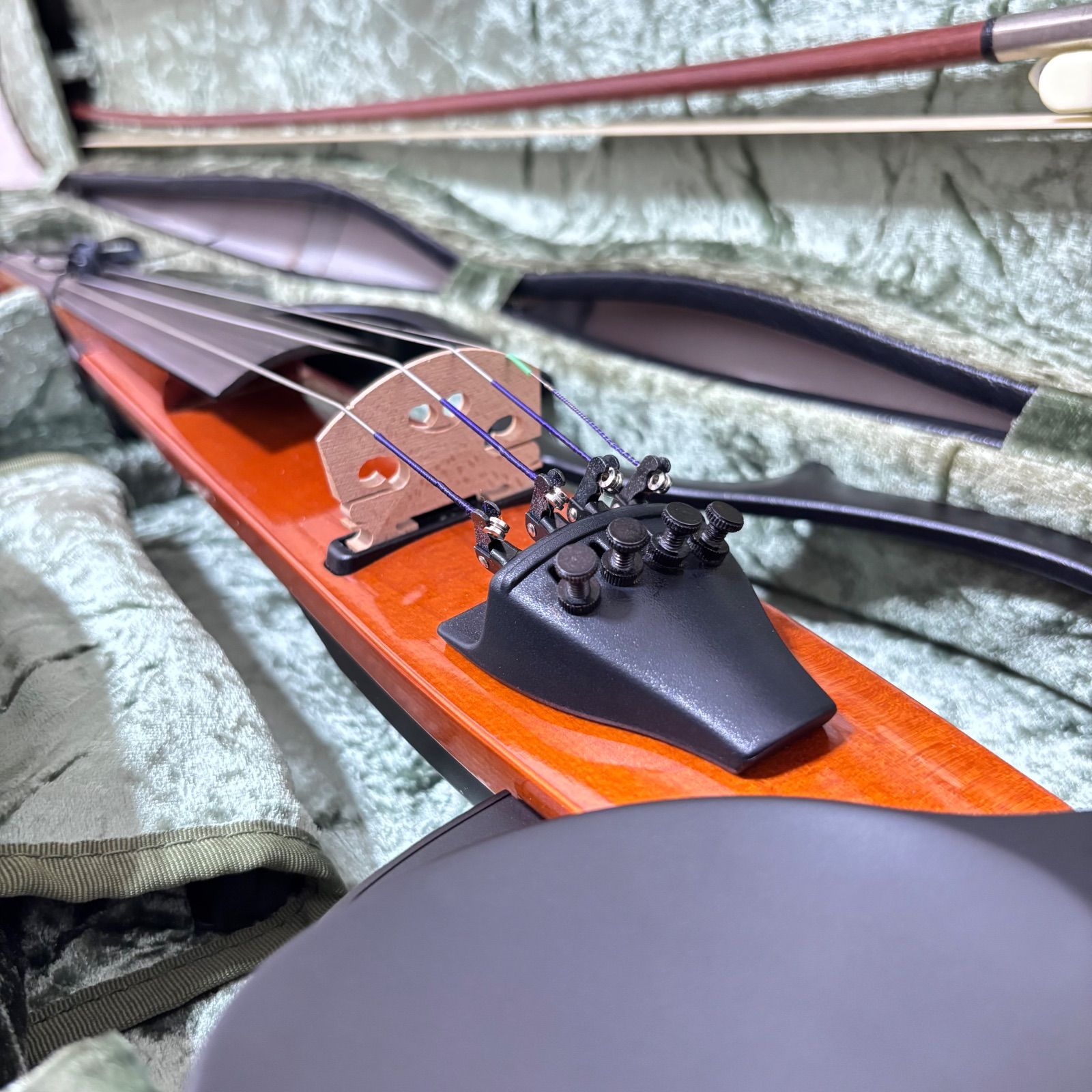 ■ 【綺麗】サイレントバイオリン SV-100 YAMAHA ヤマハ エレキバイオリン 弦楽器