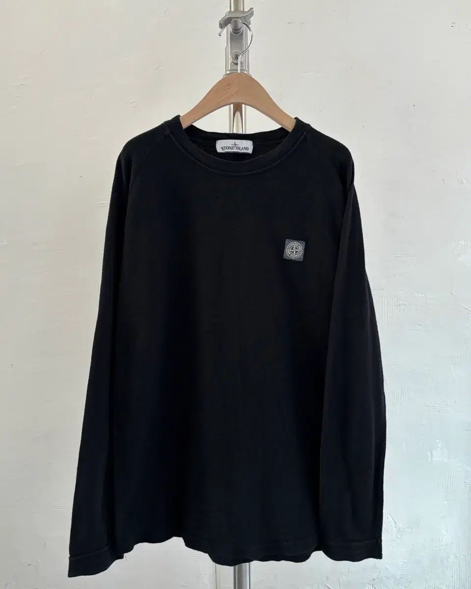 Stone Island ストーンアイランド ブラック COLOR コットン ロングスリーブ