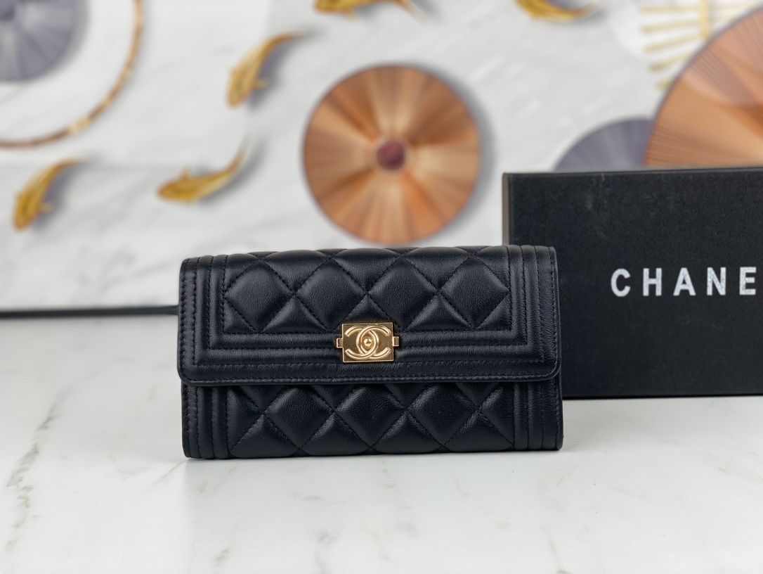 限定 新品未使用品 CHANEL シャネル ウォレット 長財布 小銭入れ