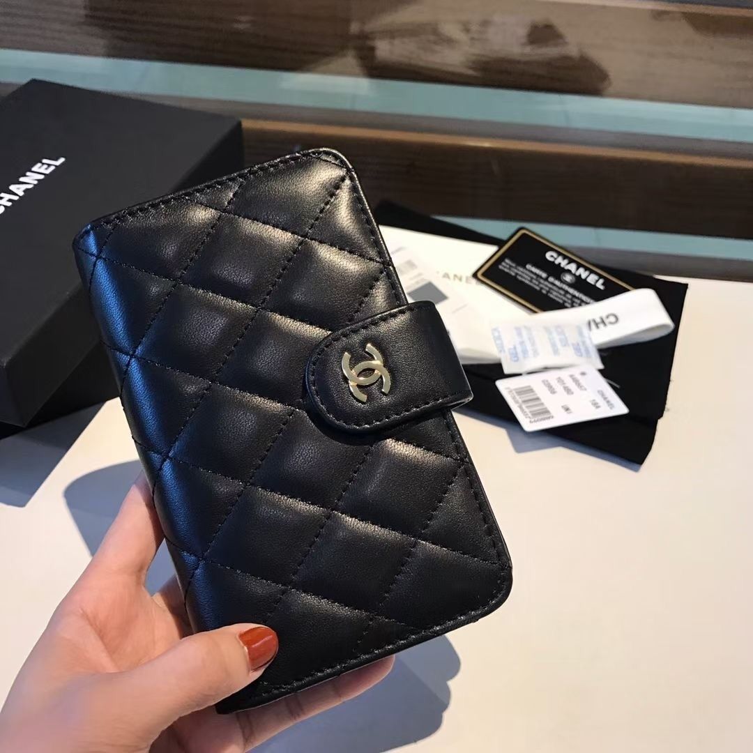 状態良 期間限定☆ CHANEL シャネル 折り財布 小銭入れ