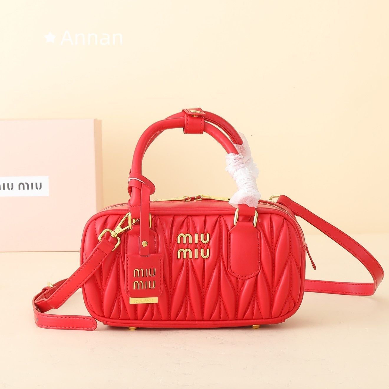 実用性 レディース MIUMIUミュウミュウ ハンドバッグ
