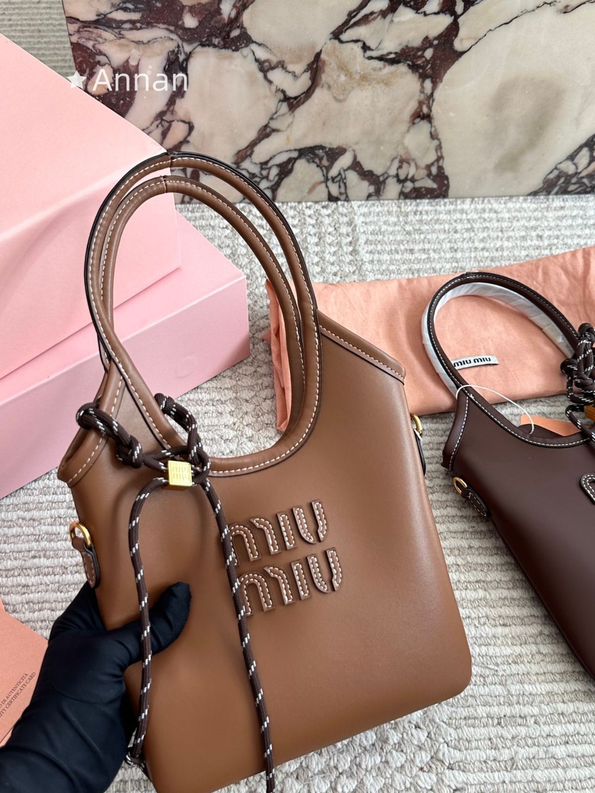希少 新品 ★ 超美品良品 レディース MIUMIUミュウミュウ トートバッグ
