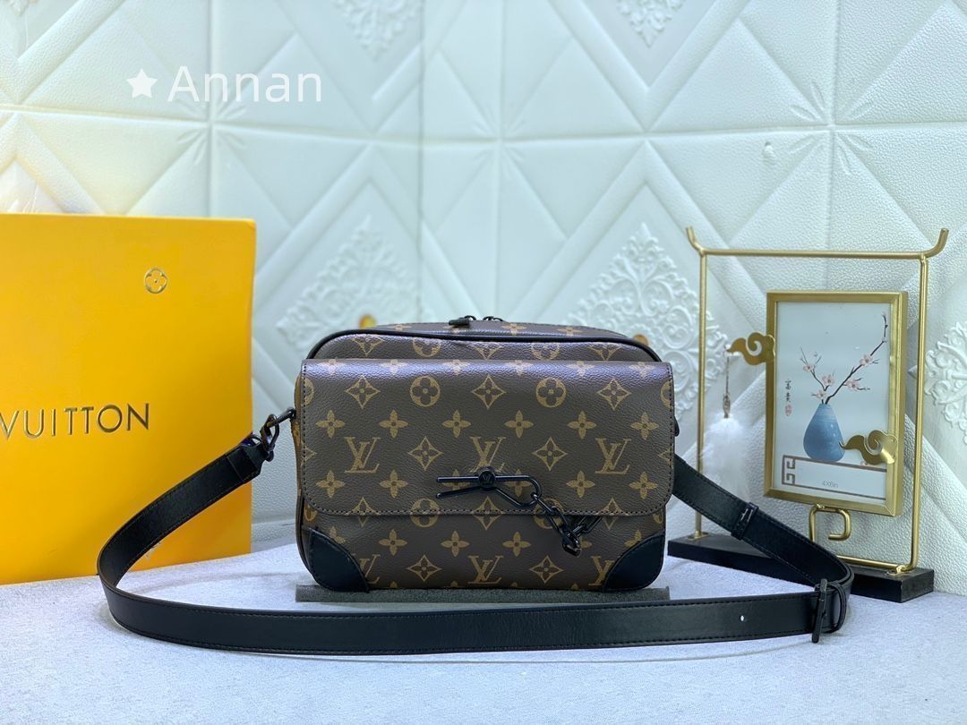 送料込☆ LOUIS VUITTON ルイヴィトン メンズ ショルダーバッグ 人気モデル 送料無料 Steamer