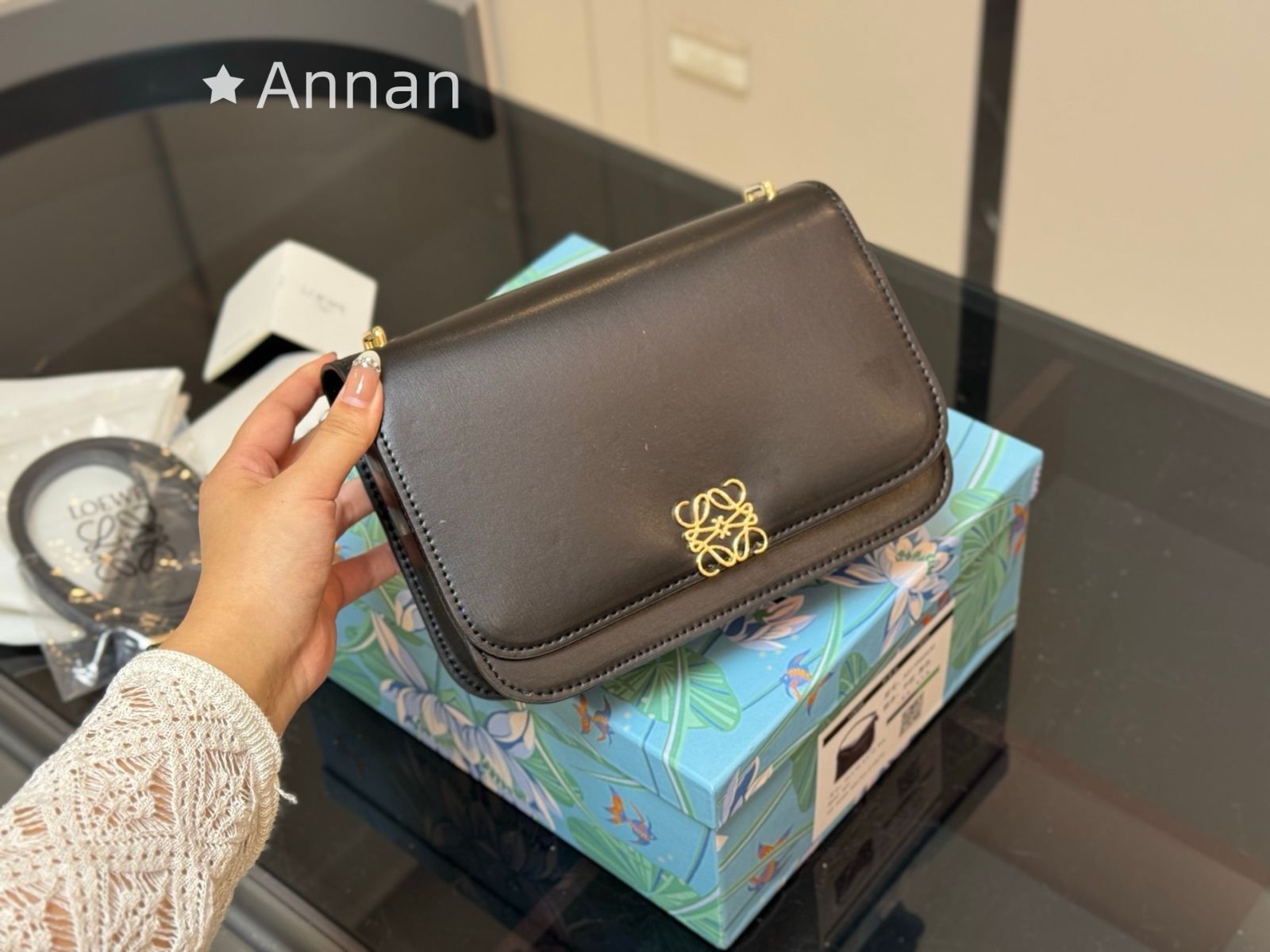 状態良 送料無料レディース LOEWE　ロエベ ショルダーバッグ