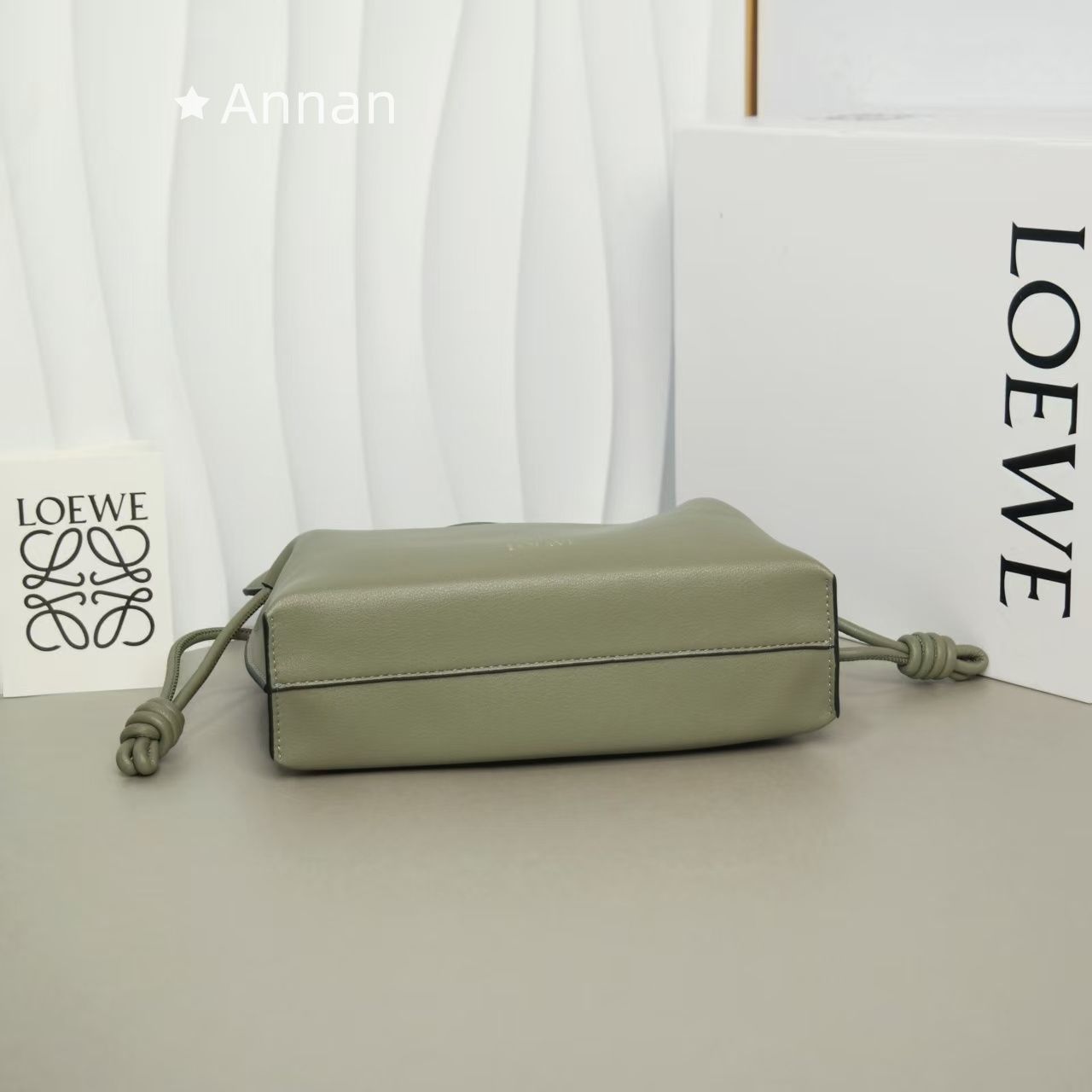 LOEWEショルダーバッグ最終値下げ ロエベ LOEWE バッグ ショルダーバッグ カメラ クロスボディバッグ