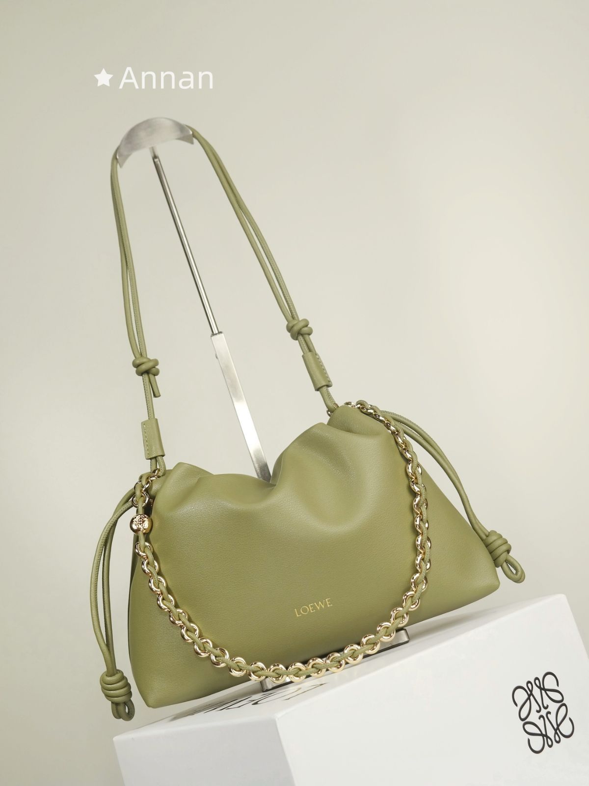 【超極上美品】超美品レディース レディース LOEWE　ロエベ ショルダーバッグ
