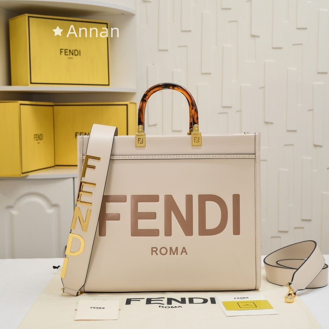 激レア 本日特価 極美品良品 レディース FENDI フェンディ ハンドバッグ