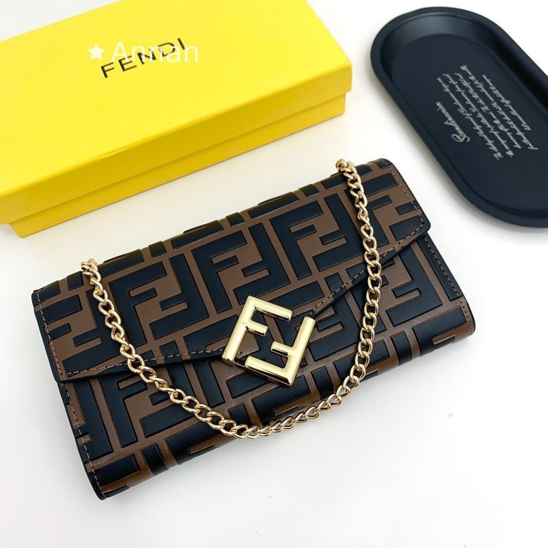 高級 人気商品レディース FENDI フェンディ ショルダーバッグ