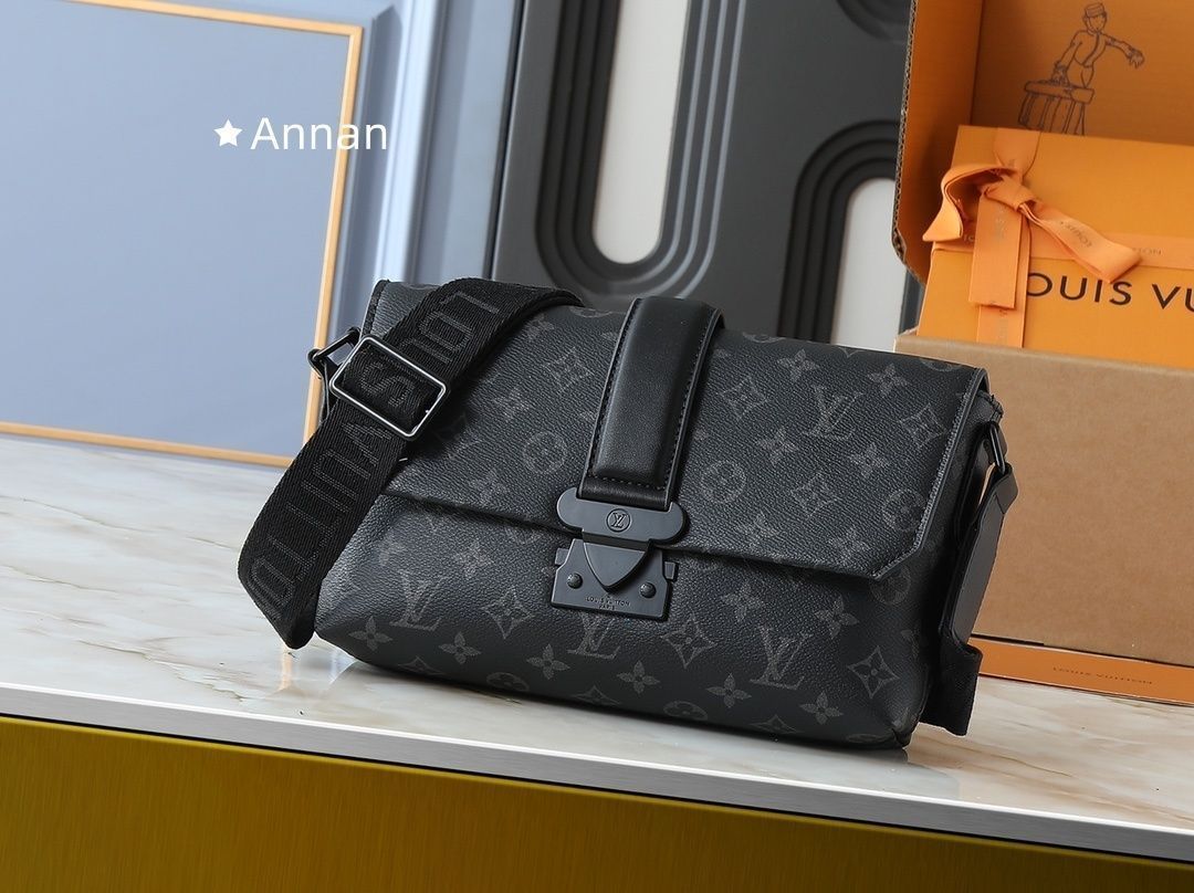 美品 本日特価 LOUIS VUITTON ルイヴィトン ショルダーバッグ メンズ Sケープ?メッセンジャー バッグ