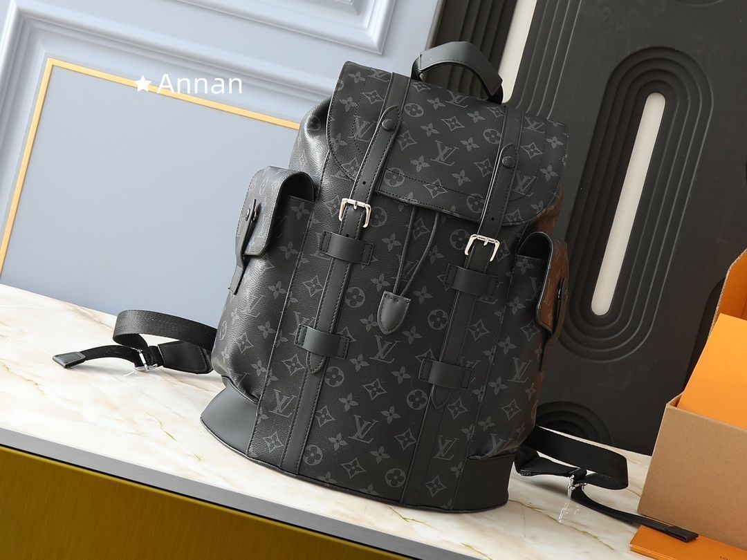 新品 希少 LV LOUIS VUITTON ルイヴィトン バッグ メンズ クリストファー バックパック