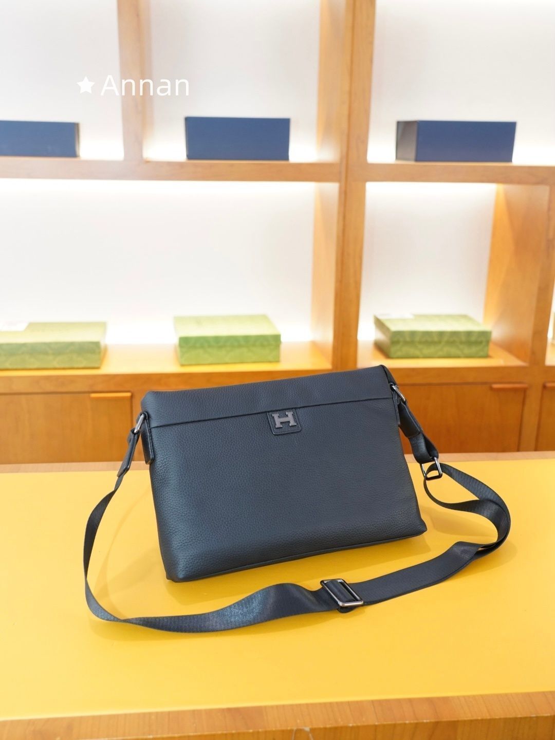 【極美品】【希少】美品 メンズ HERMES エルメス ショルダーバッグ