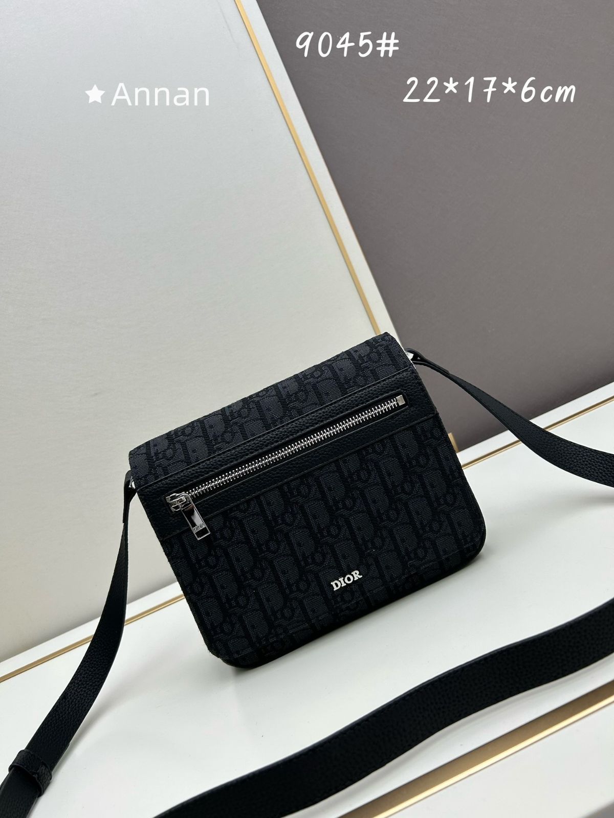 限定 新品未使用品 本日限定！メンズ Christian Dior クリスチャンディオール バッグ ショルダーバッグ★★
